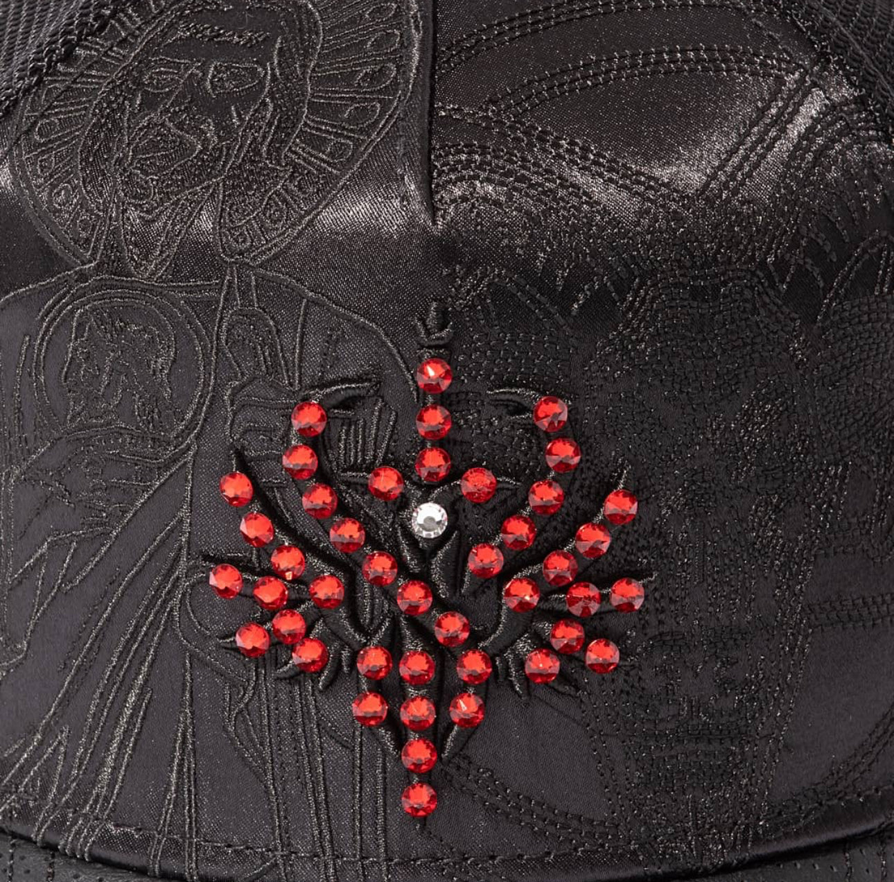 Red Monkey Half Heaven Exclusivo