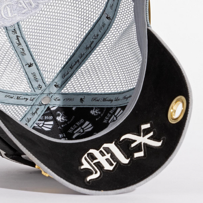 Red Monkey Hecho Gray